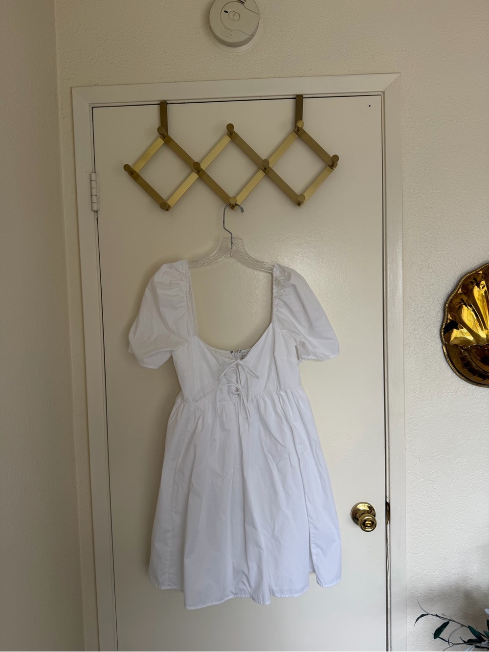 Abercrombie & Fitch White Puff-Sleeve Lace-Up Women’s Dress